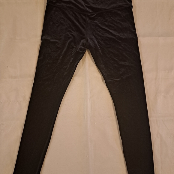 Athleta Elation Ultra High Rise Tight In Black Velvet Sz XL Tall - Picture 3 of 11